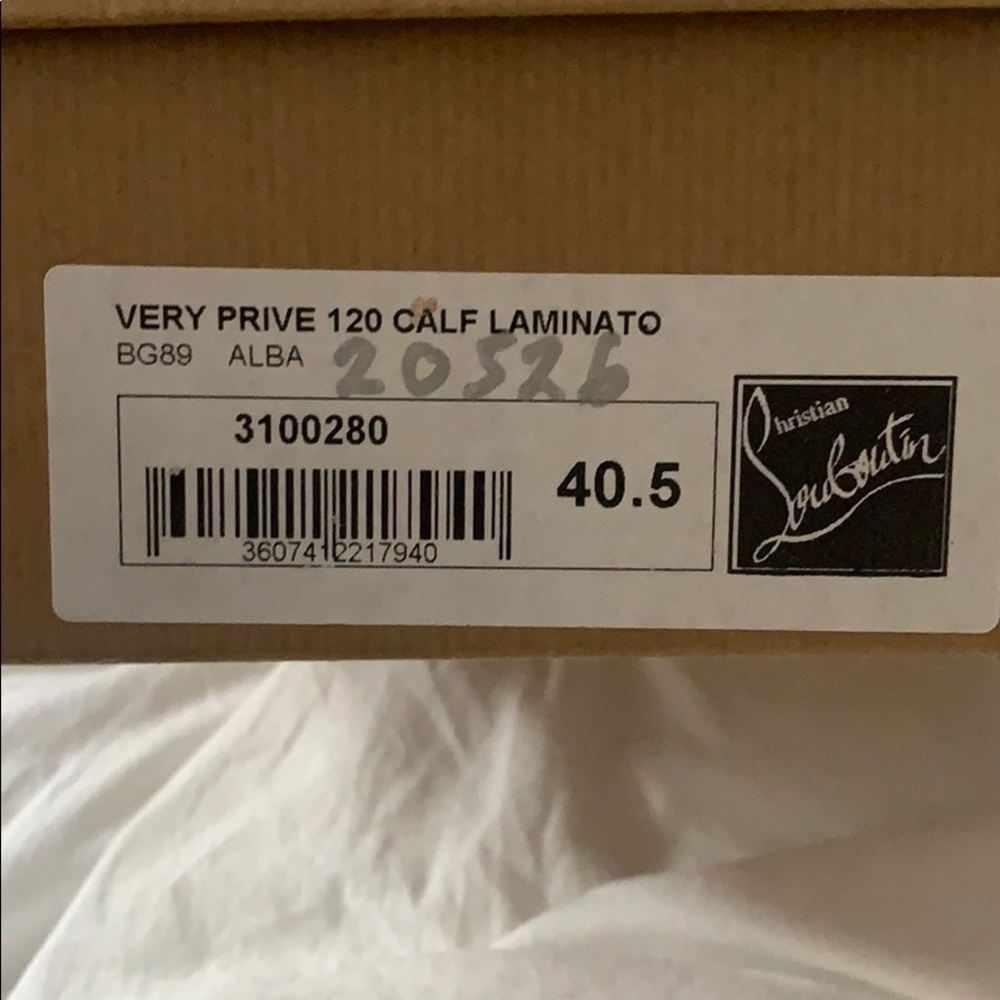 Christian Louboutin peep toe platform - Picture 5 of 5